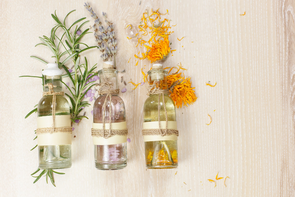 What Causes Leaky Gut? Acupressure Aromatherapy Massage for Leaky Gut