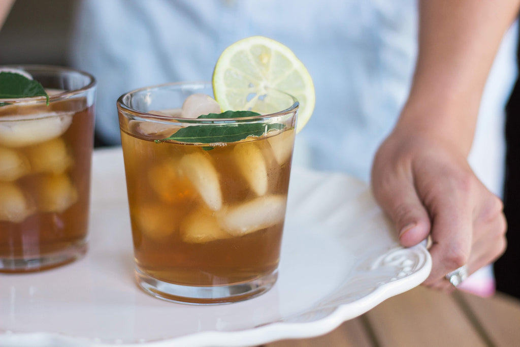 6 Cooling Herbs & Essential Oils For Herbal Infused Iced Tea +Plus Benefits